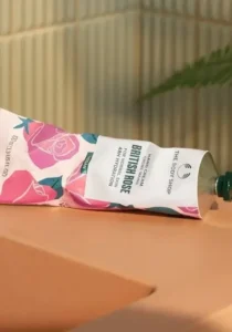 The Body Shop British Rose hand cream 30ml - 1